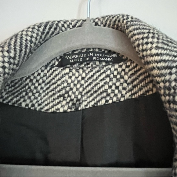 Vintage Wool Blend Coat by Collection Élégante women’s 12 Classic Herringbone - Picture 3 of 14